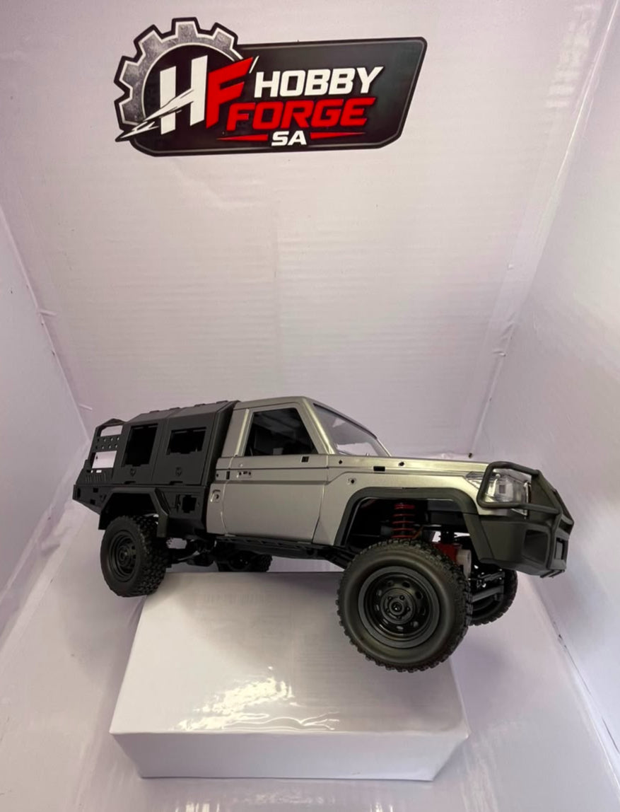 MN82 Overland Bakkie is a 1:12