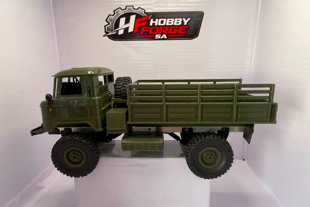 WPL B16 6×6 military truck.